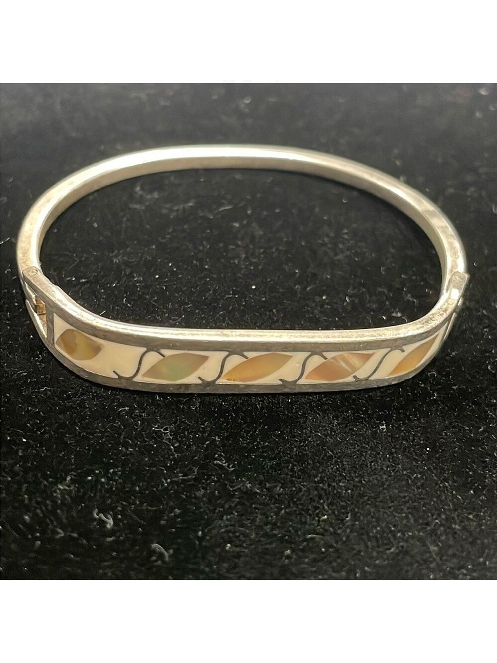 Honcho En Mexico Inlaid silver side clasp bracelet
